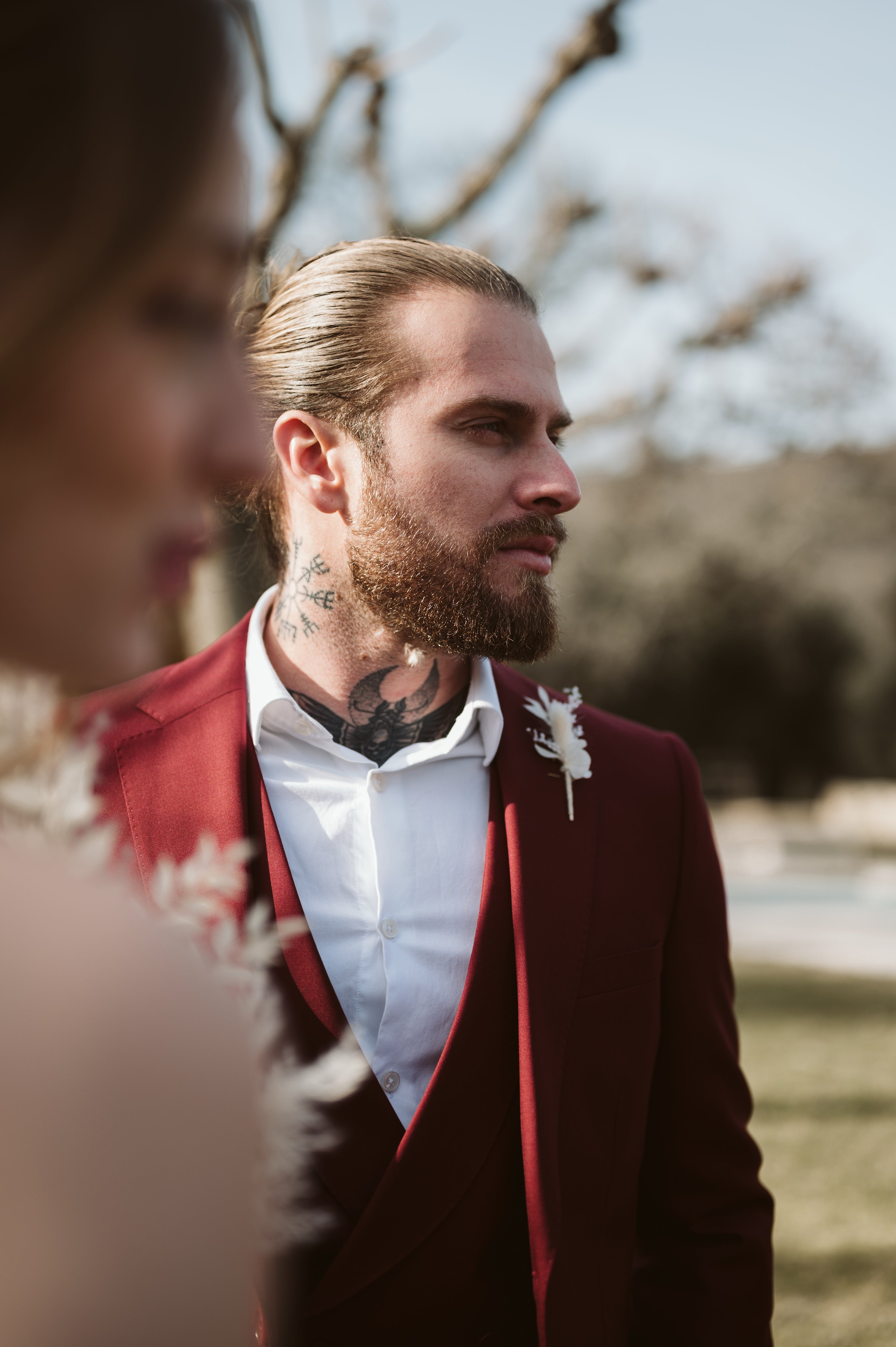 Boutonnière Charles mise en scène - Bellemond