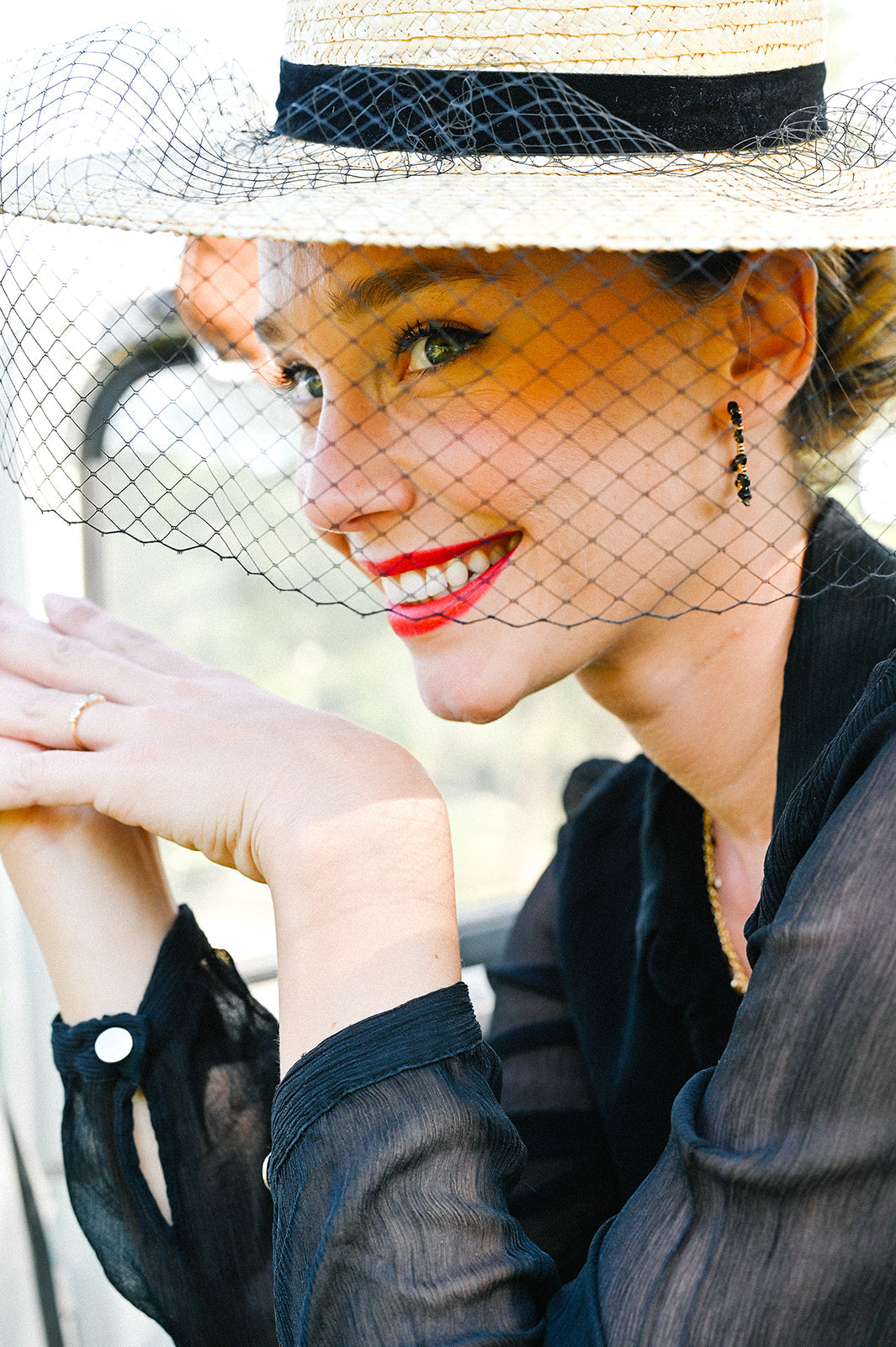Chapeau Coco Vintage porté par une mannequin- Bellemond