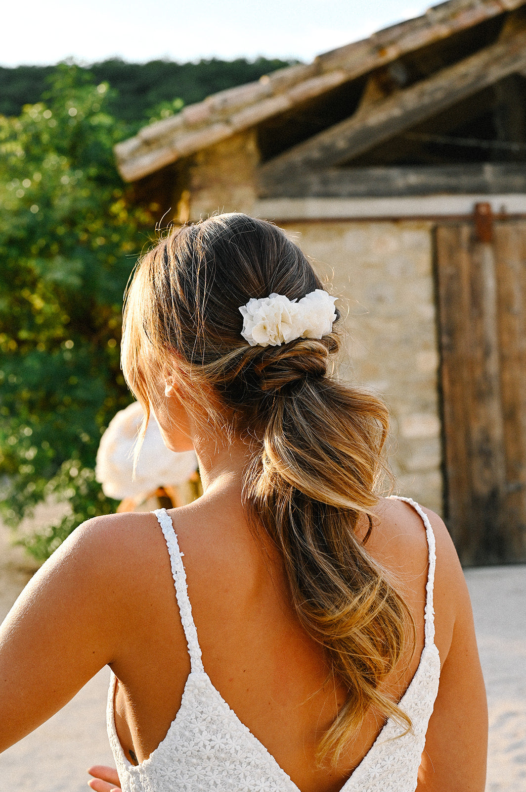 Peigne à cheveux Barbara blanc porté - Bellemond